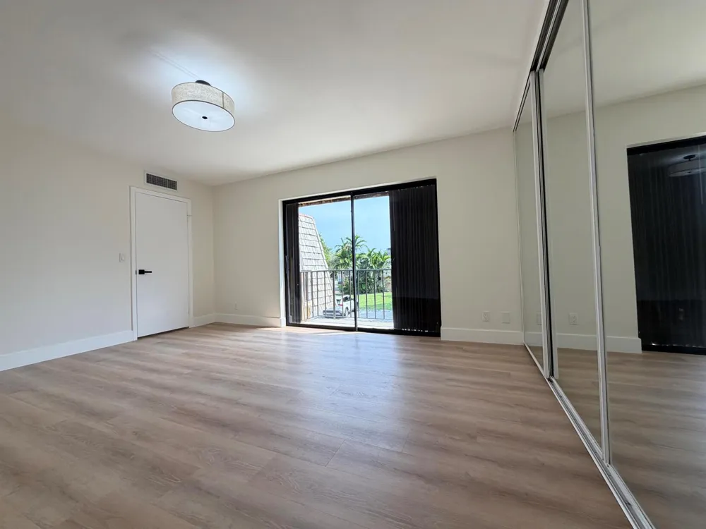 169 Lake Arbor Drive Palm Springs, FL 33461