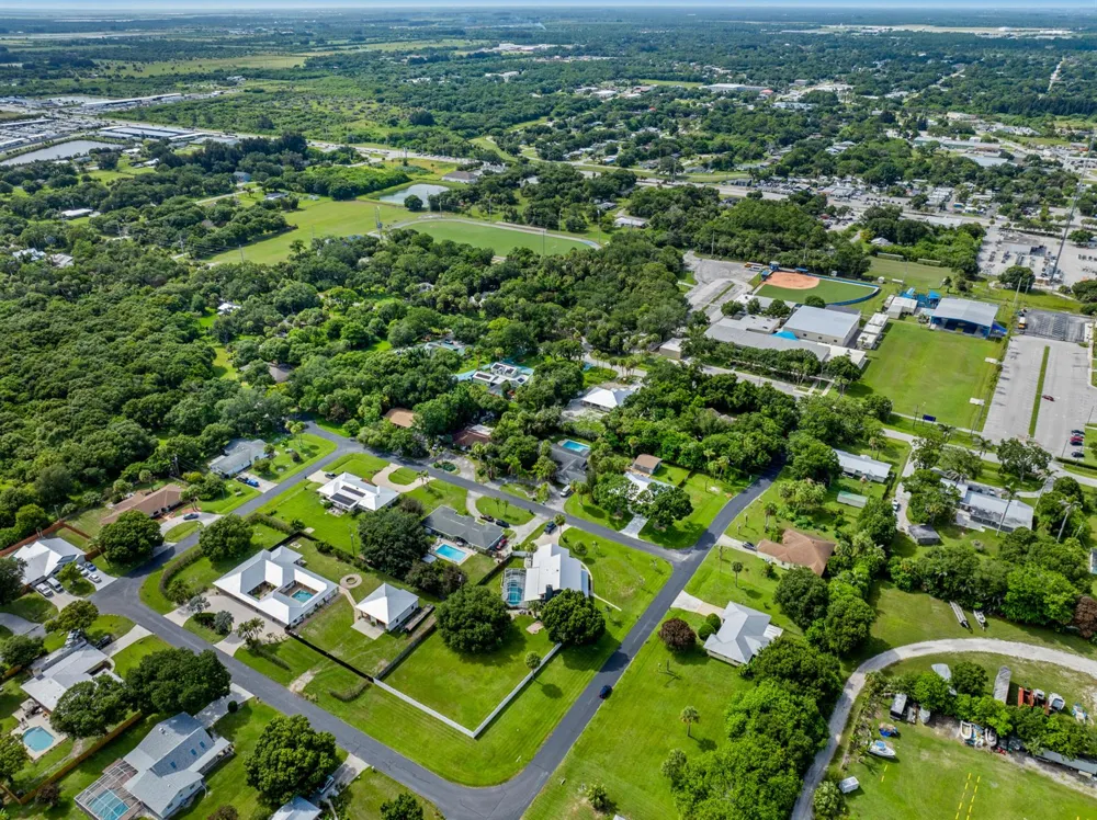 601 Dark Hammock Road Fort Pierce, FL 34947
