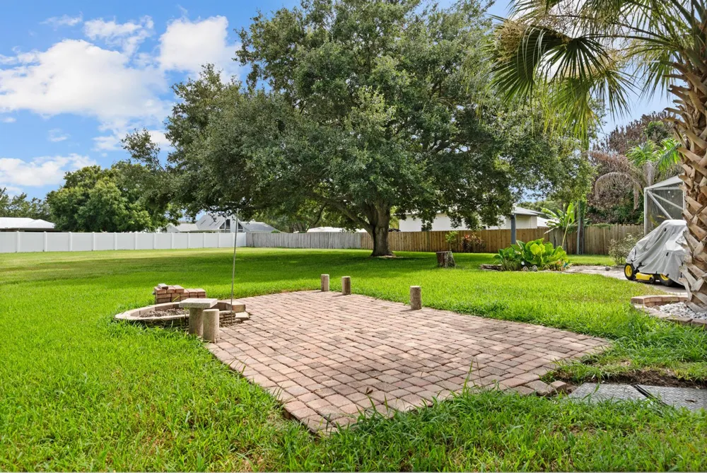 601 Dark Hammock Road Fort Pierce, FL 34947