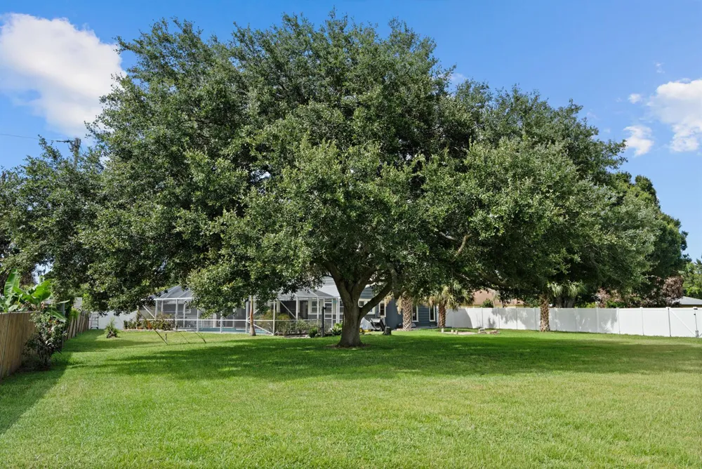 601 Dark Hammock Road Fort Pierce, FL 34947