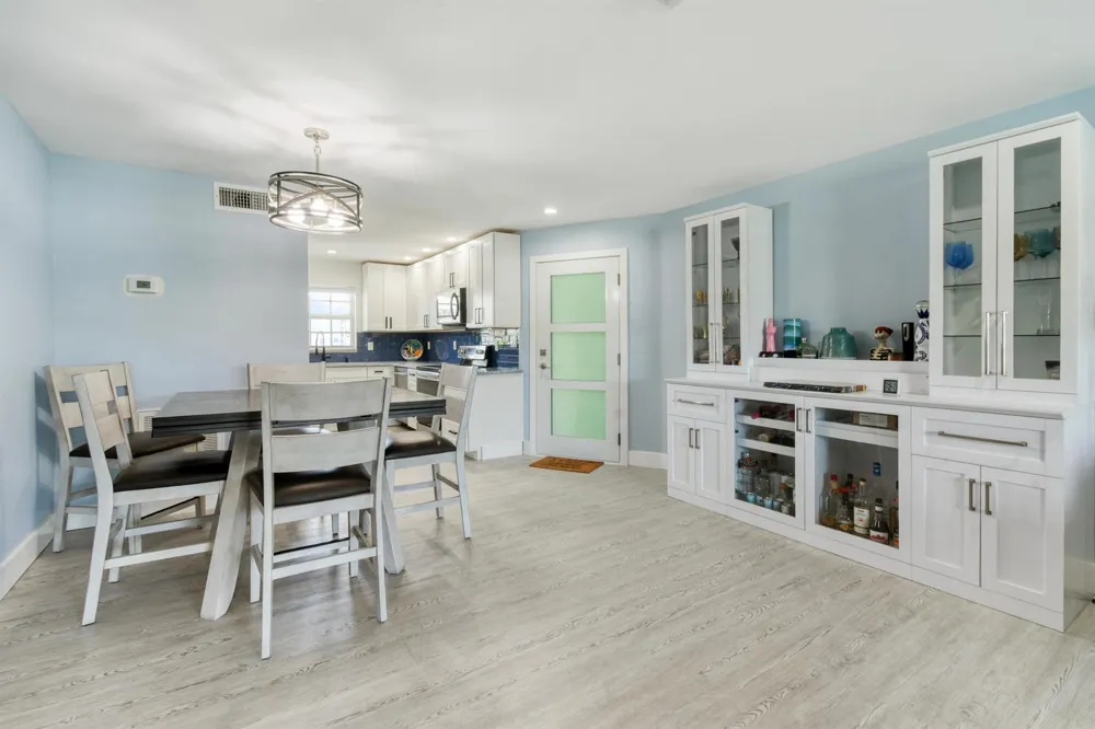 117 Lehane Terrace #211 North Palm Beach, FL 33408