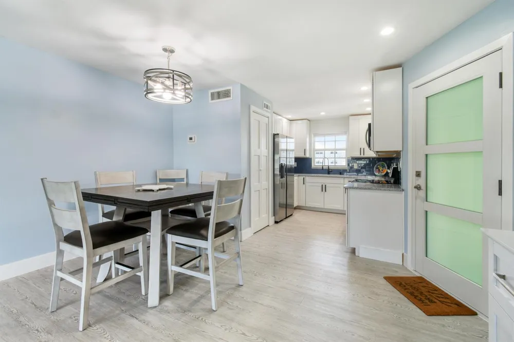 117 Lehane Terrace #211 North Palm Beach, FL 33408