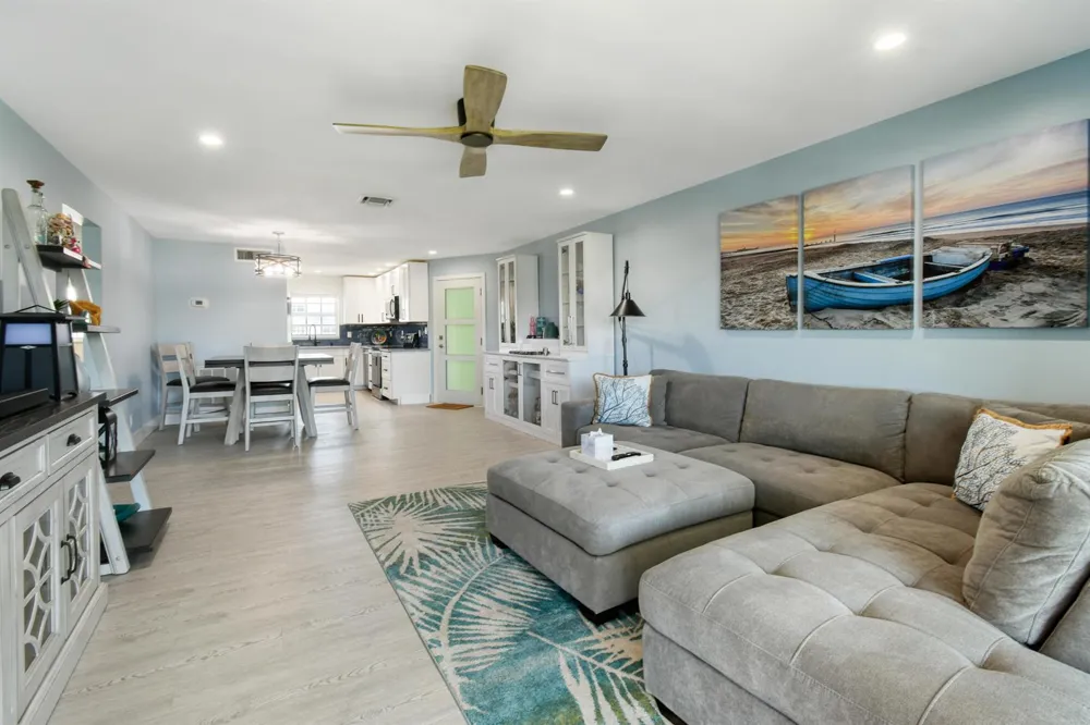 117 Lehane Terrace #211 North Palm Beach, FL 33408