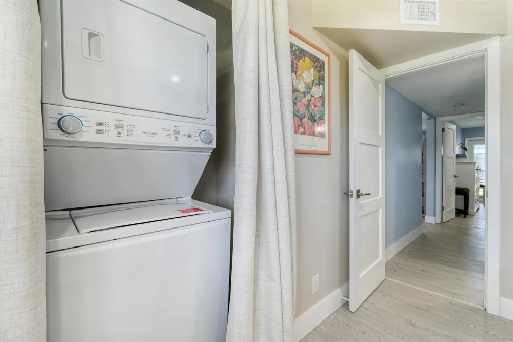 117 Lehane Terrace #211 North Palm Beach, FL 33408