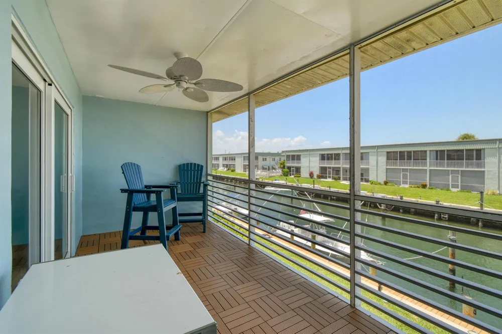 117 Lehane Terrace #211 North Palm Beach, FL 33408