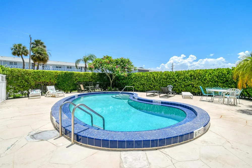 117 Lehane Terrace #211 North Palm Beach, FL 33408