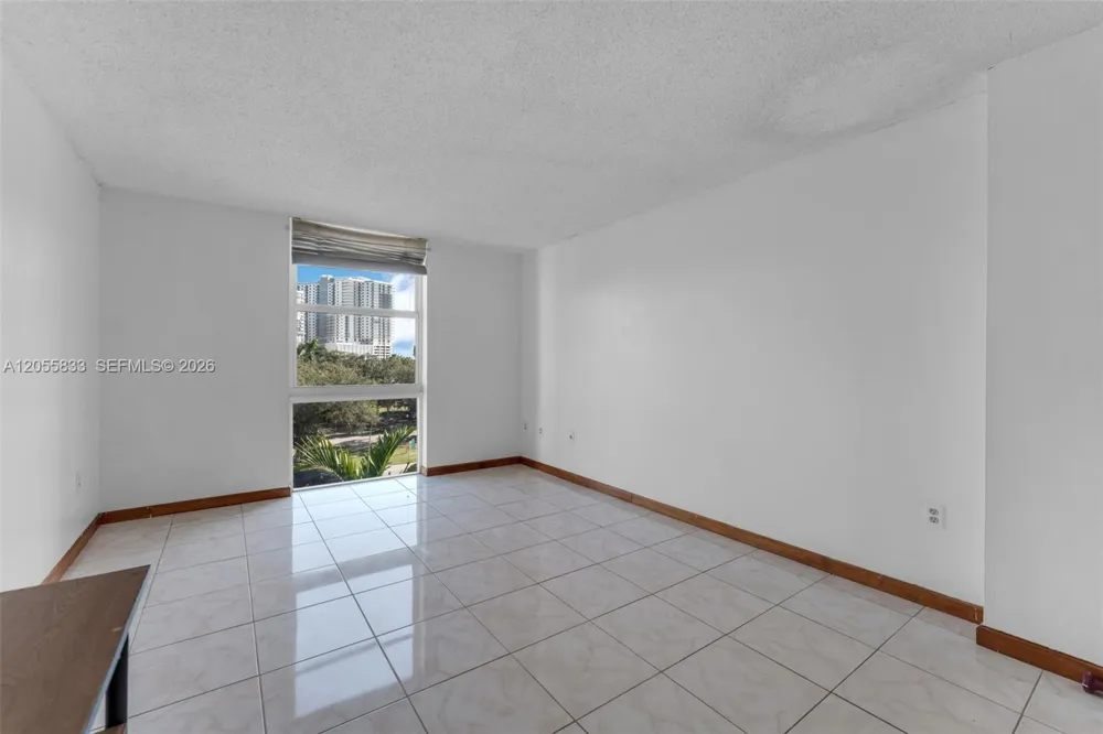 16851 NE 23rd Ave #A516 North Miami Beach, FL 33160