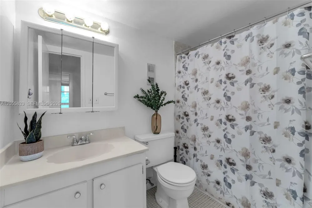 16851 NE 23rd Ave #A516 North Miami Beach, FL 33160
