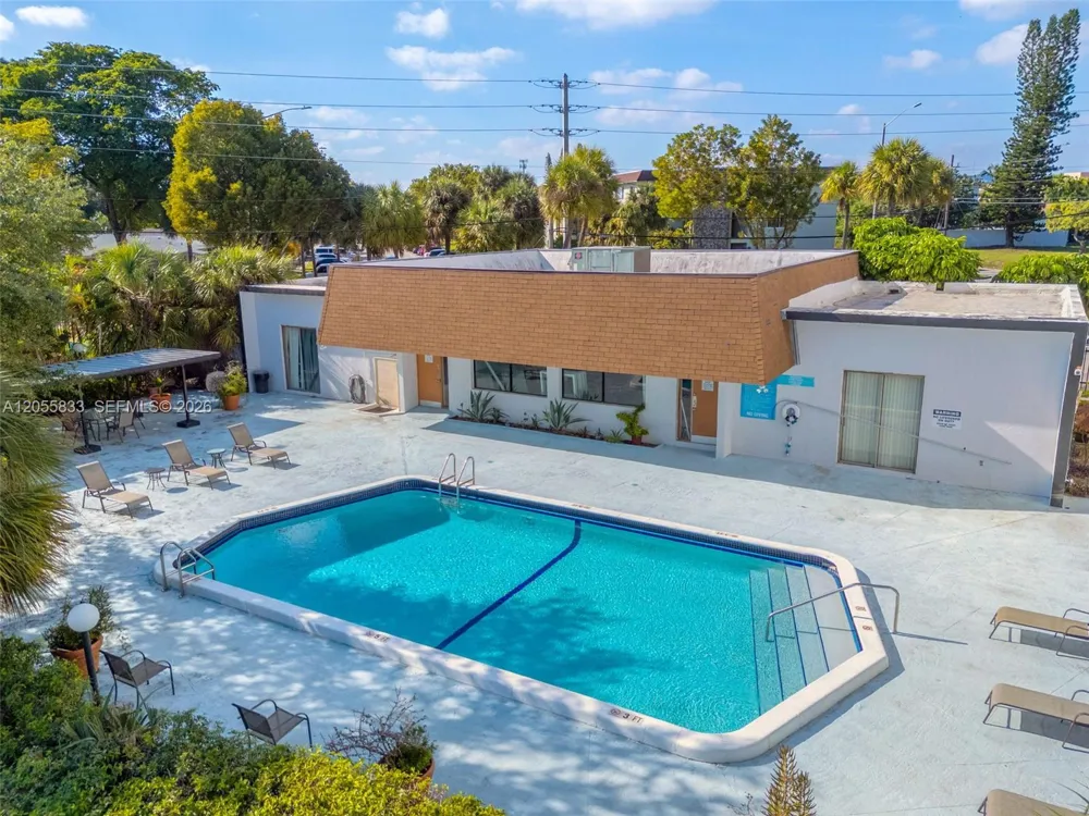 16851 NE 23rd Ave #A516 North Miami Beach, FL 33160