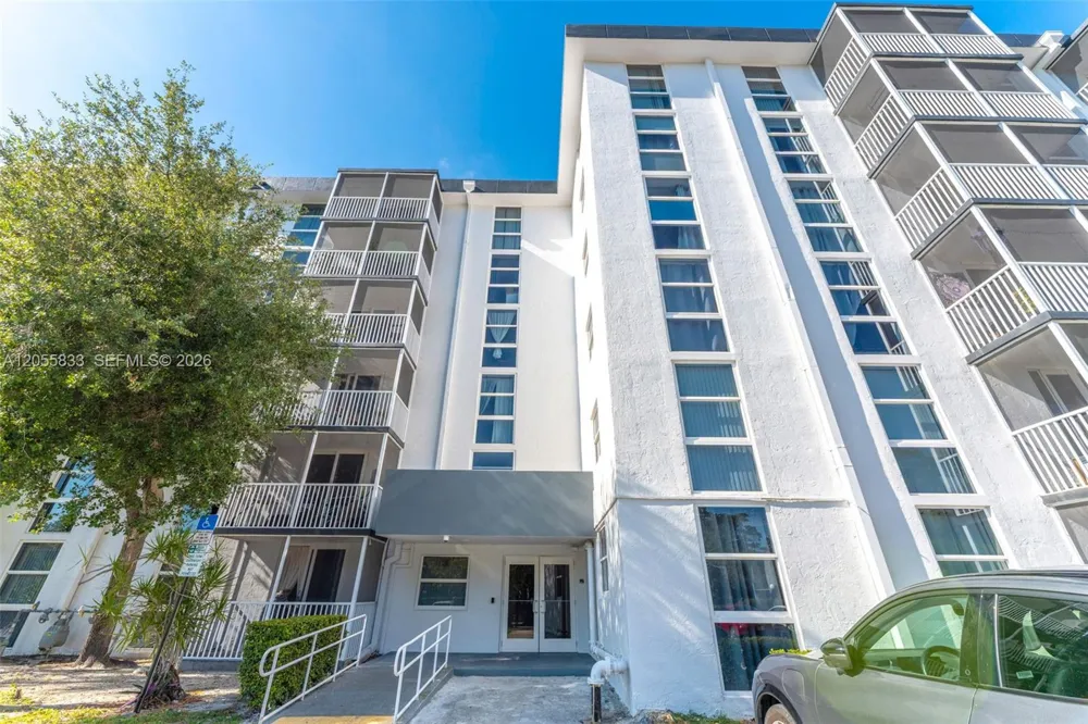 16851 NE 23rd Ave #A516 North Miami Beach, FL 33160