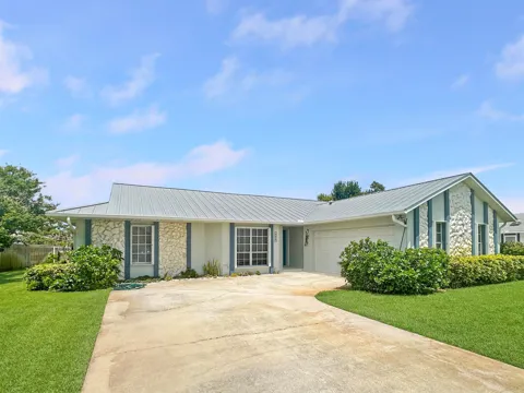 5209 Eagle Drive