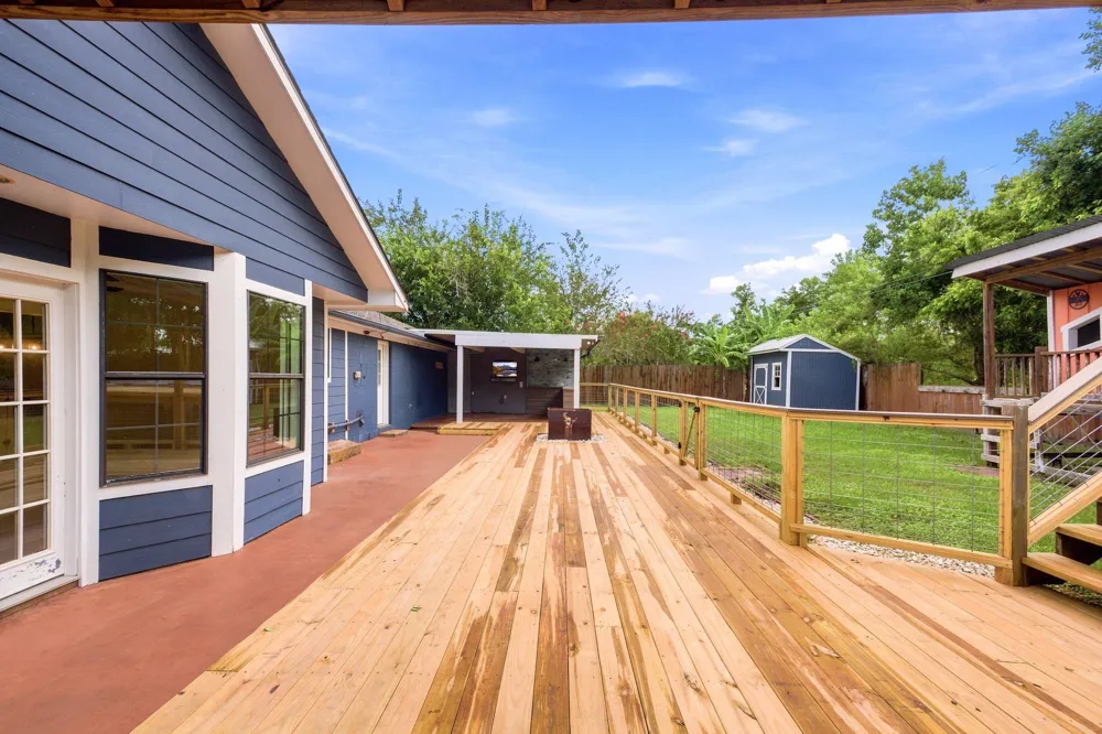4425 Burditt Street Santa Fe, TX 77510