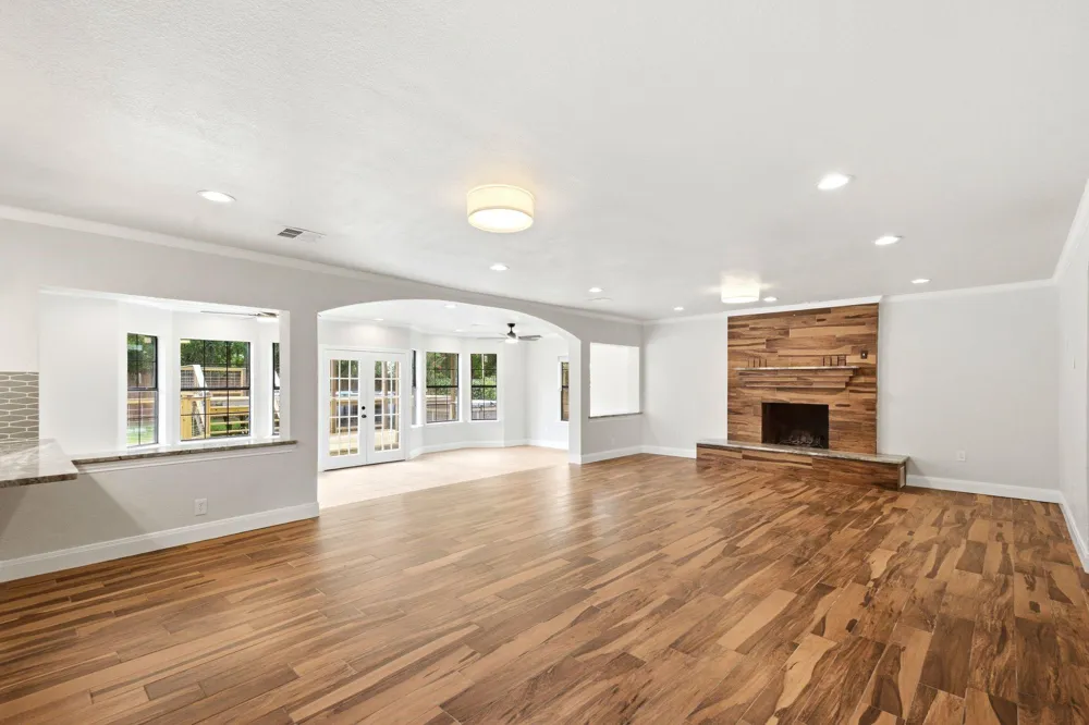 4425 Burditt Street Santa Fe, TX 77510