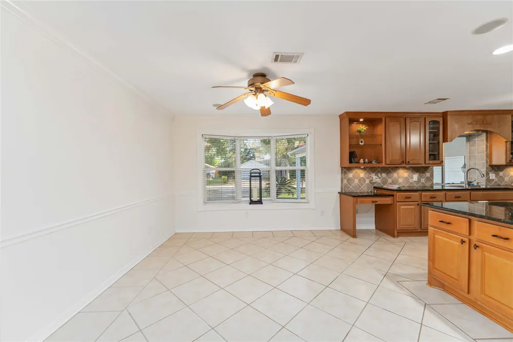 606 Packer Court Webster, TX 77598