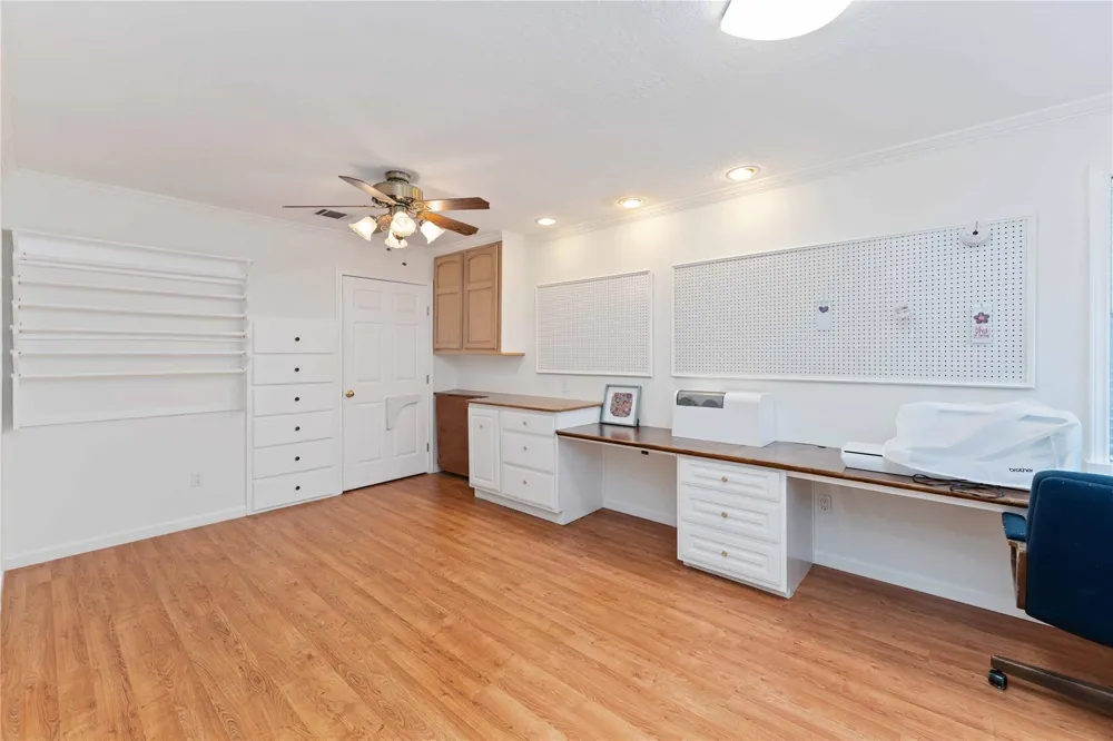 606 Packer Court Webster, TX 77598
