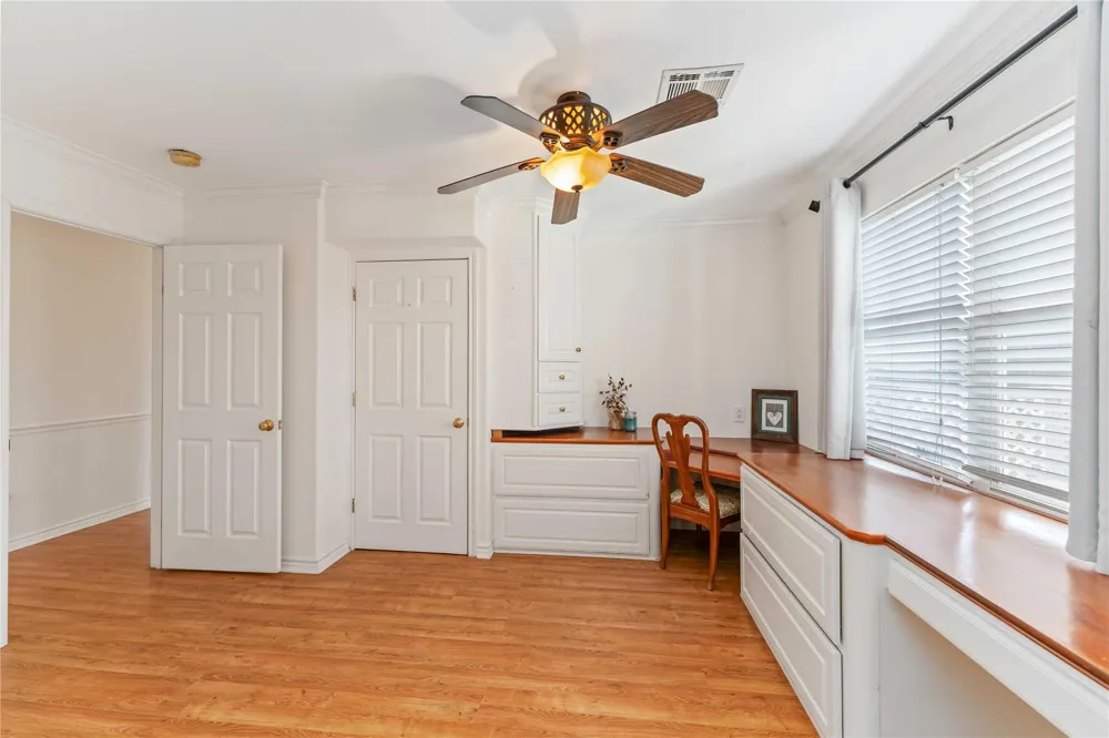 606 Packer Court Webster, TX 77598