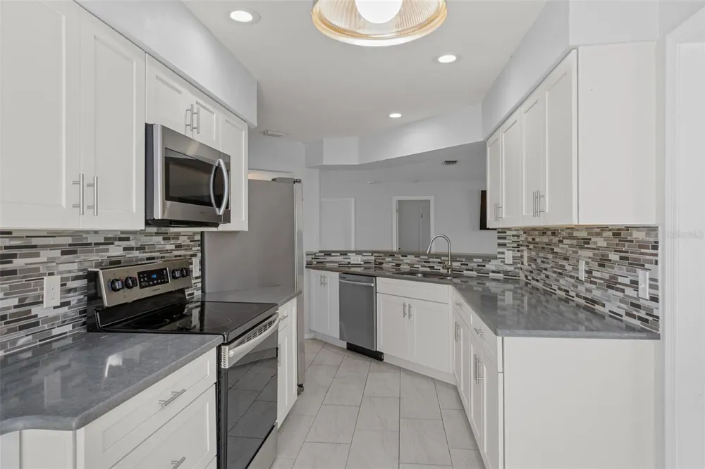 3644 LAURELWOOD LOOP Beverly Hills, FL 34465