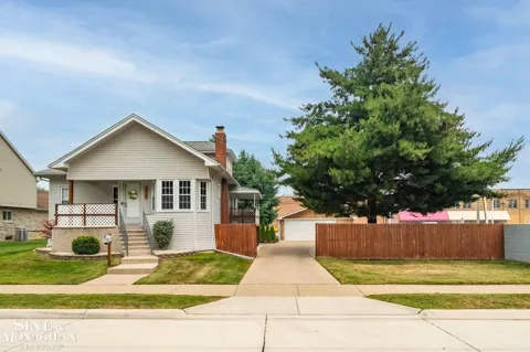 18083 Elizabeth Street