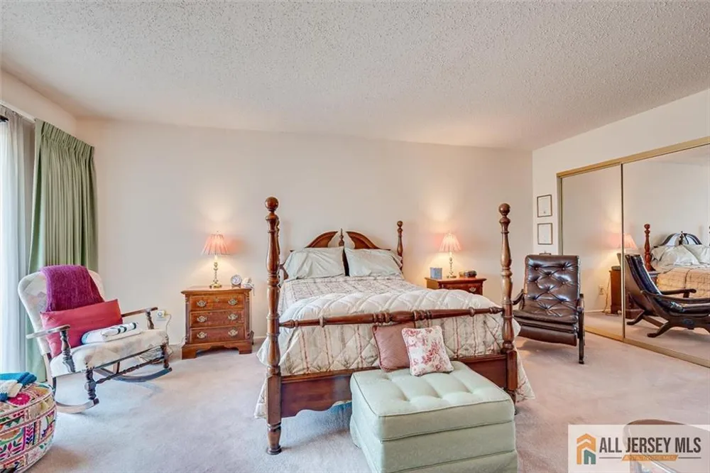 117 Kingsberry Drive Franklin, NJ 08873
