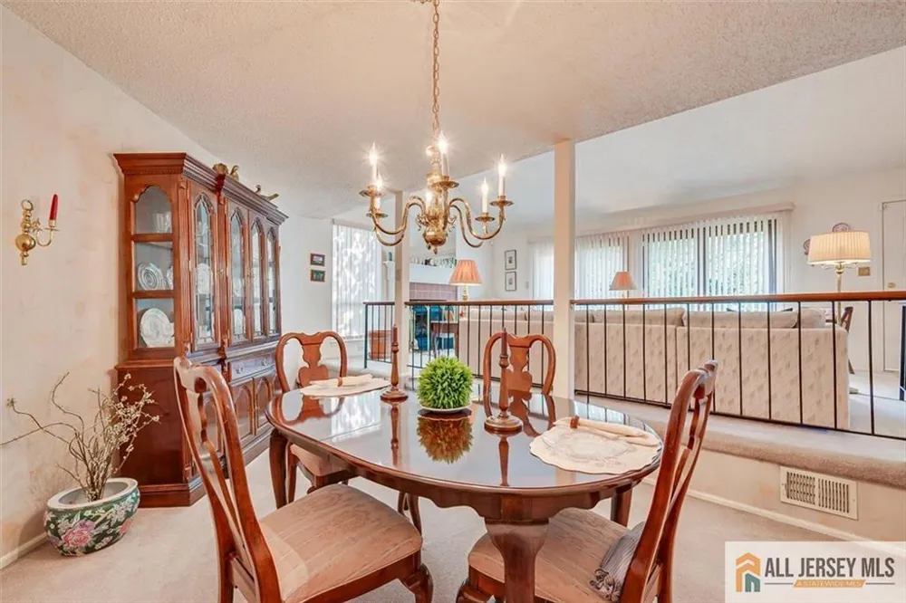 117 Kingsberry Drive Franklin, NJ 08873