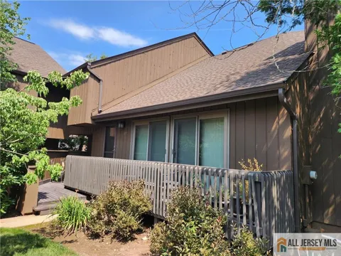 117 Kingsberry Drive