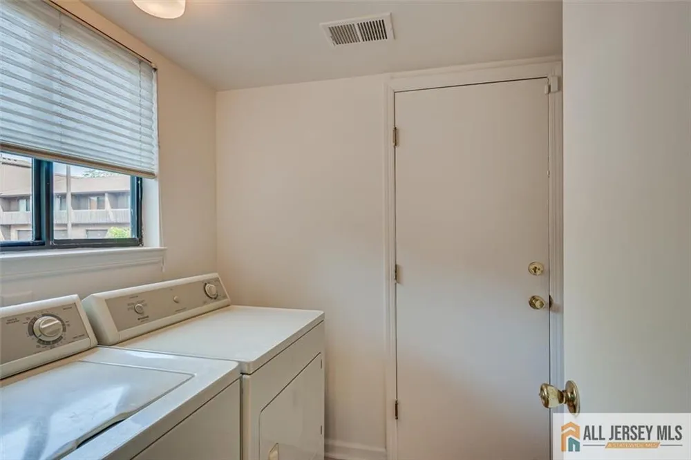 117 Kingsberry Drive Franklin, NJ 08873