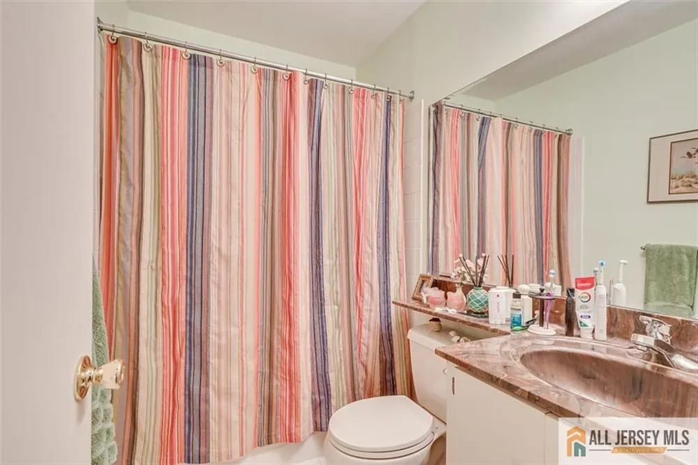 117 Kingsberry Drive Franklin, NJ 08873