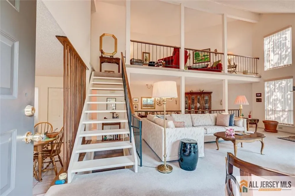 117 Kingsberry Drive Franklin, NJ 08873