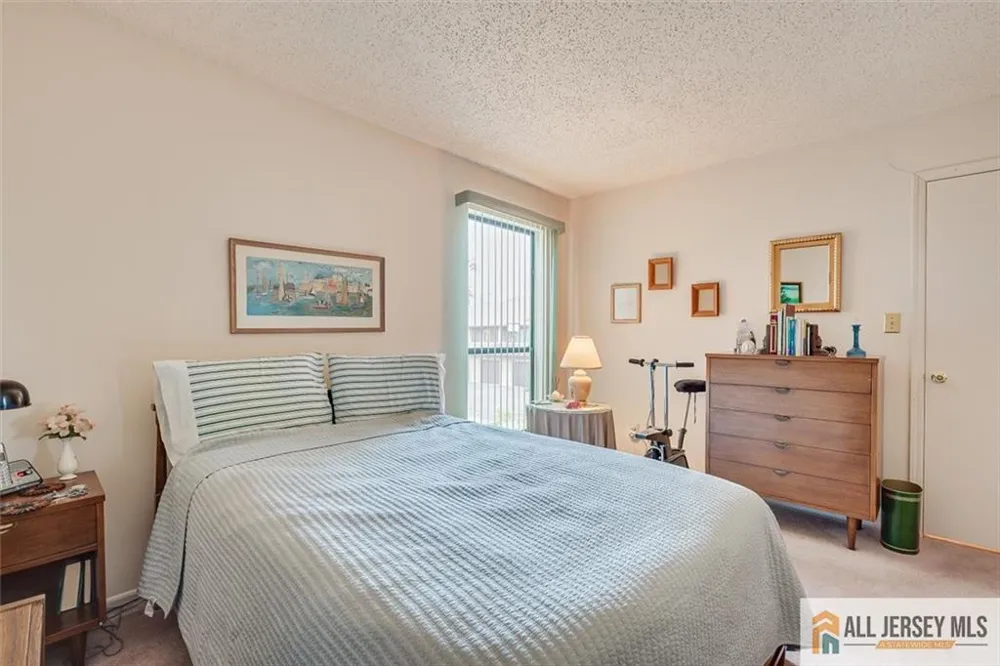 117 Kingsberry Drive Franklin, NJ 08873