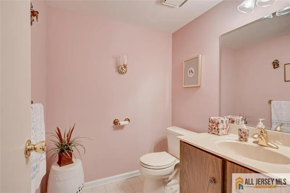 117 Kingsberry Drive Franklin, NJ 08873