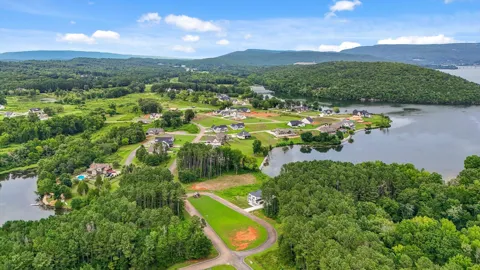 Clubhouse Drive