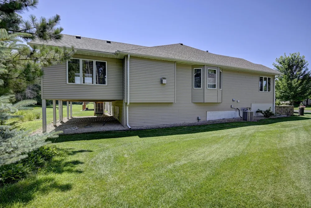 13637 Pierce Street NE Ham Lake, MN 55304