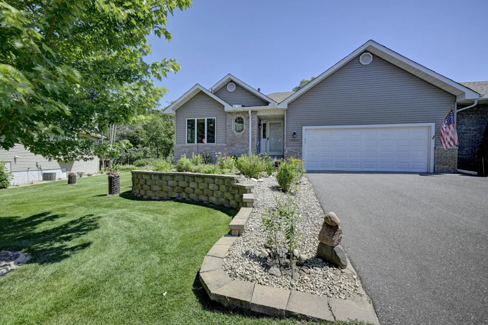 13637 Pierce Street NE Ham Lake, MN 55304