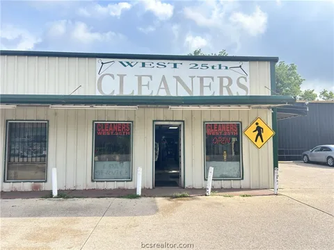 502 W William J Bryan Parkway