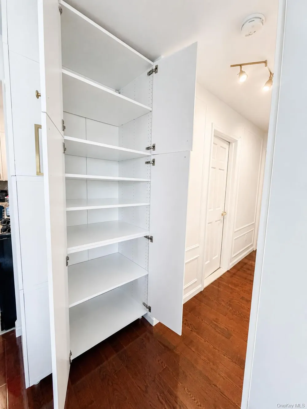 3749 81st Street #7D Jackson Heights, NY 11372
