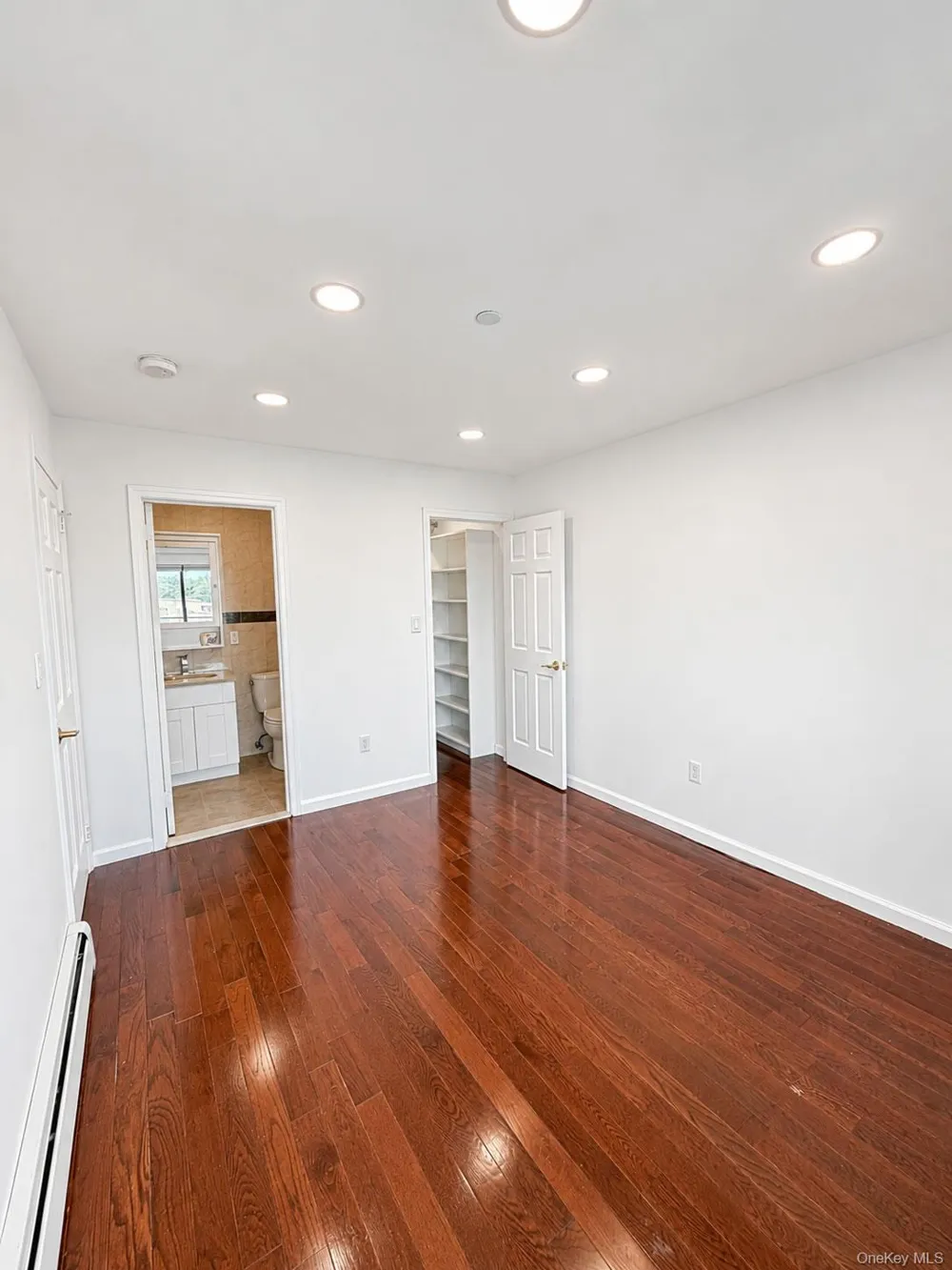 3749 81st Street #7D Jackson Heights, NY 11372