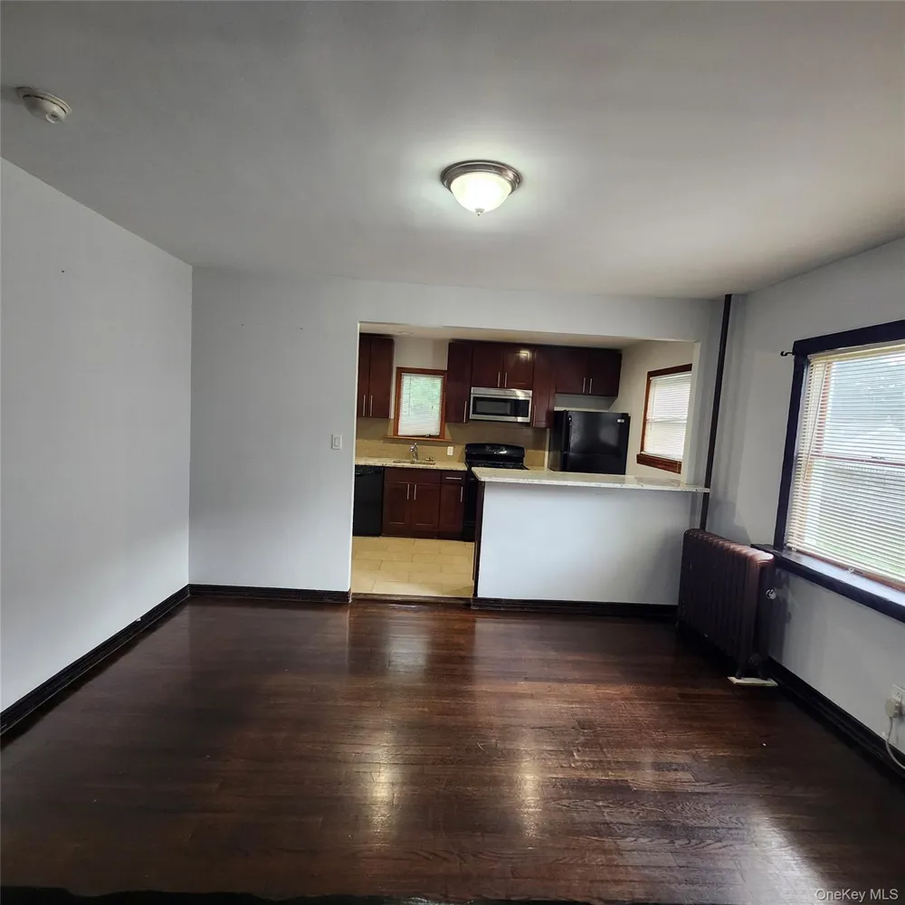 34 Parkside Drive Jericho, NY 11753