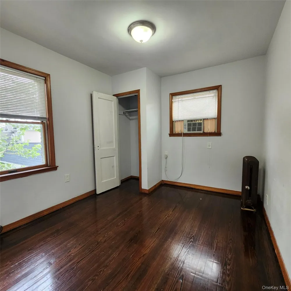 34 Parkside Drive Jericho, NY 11753