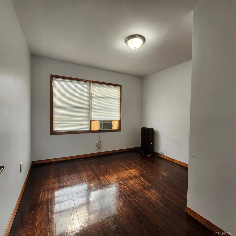 34 Parkside Drive Jericho, NY 11753