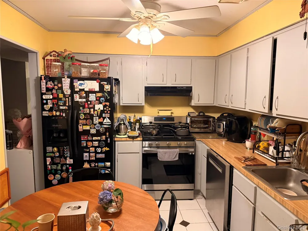 303 121st Street #116 College Point, NY 11356
