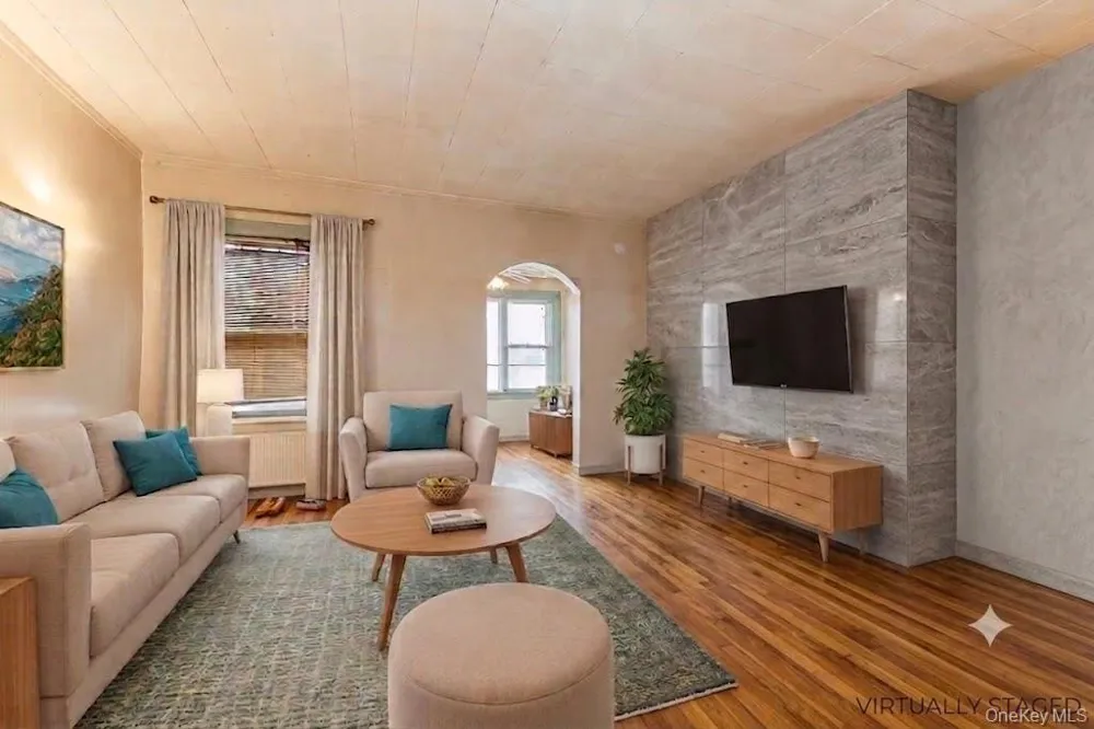 51-30 47th Street Woodside, NY 11377