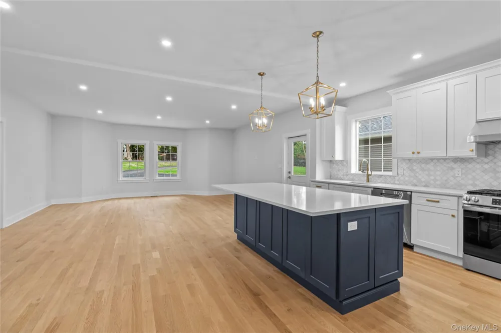 567 King Street Port Chester, NY 10573