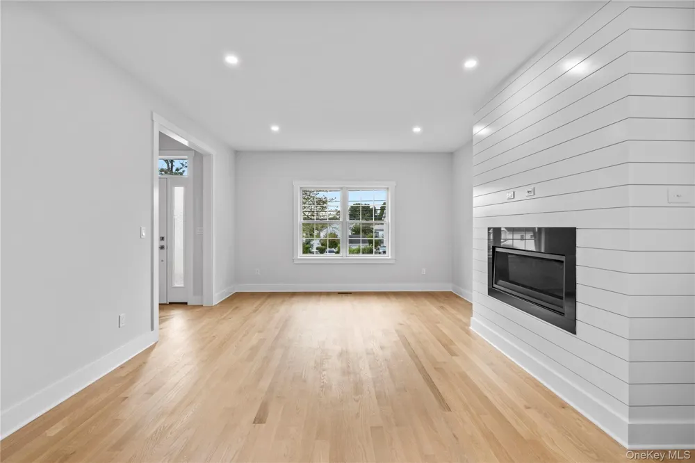 567 King Street Port Chester, NY 10573