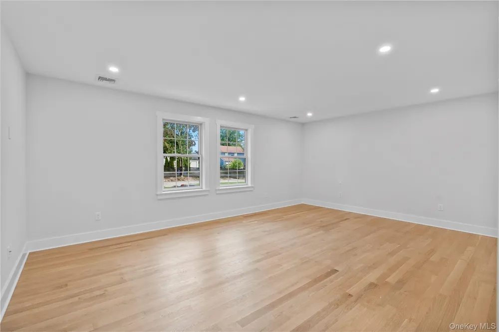 567 King Street Port Chester, NY 10573