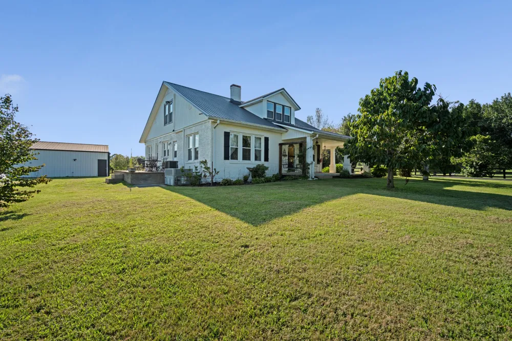 4525 Highway 231 S Castalian Springs, TN 37031