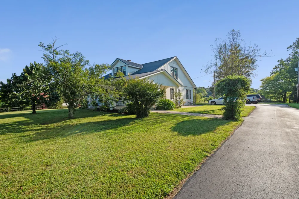 4525 Highway 231 S Castalian Springs, TN 37031