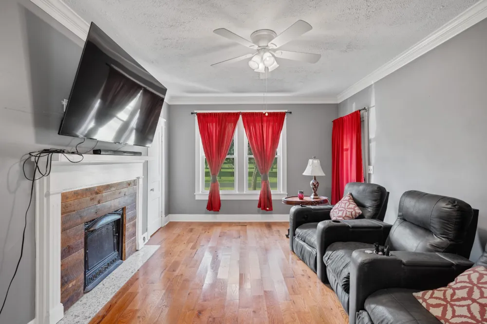 4525 Highway 231 S Castalian Springs, TN 37031