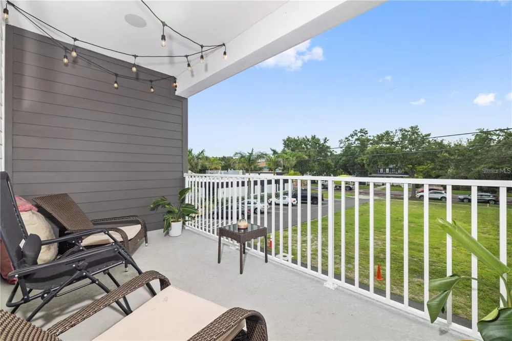 41 29TH STREET St Petersburg, FL 33713