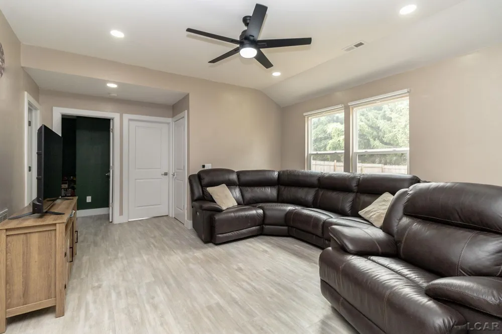 2019 Green Acres Drive Adrian City, MI 49221