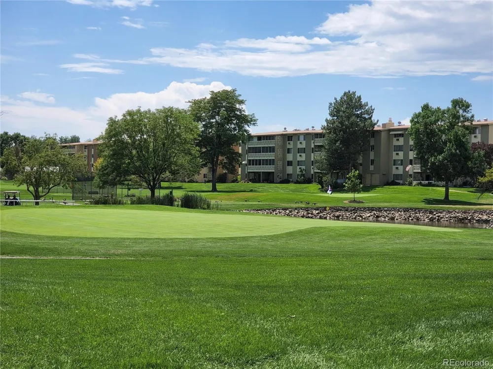 615 S Alton Way #10D Denver, CO 80247